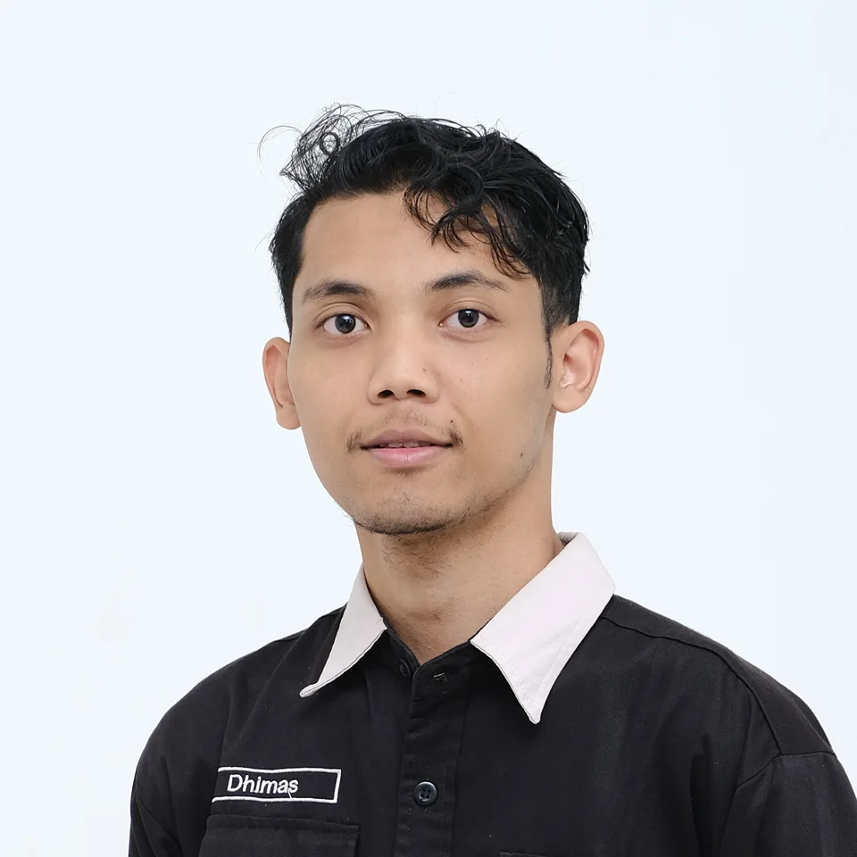 Professional portrait of Dhimas Ardinata